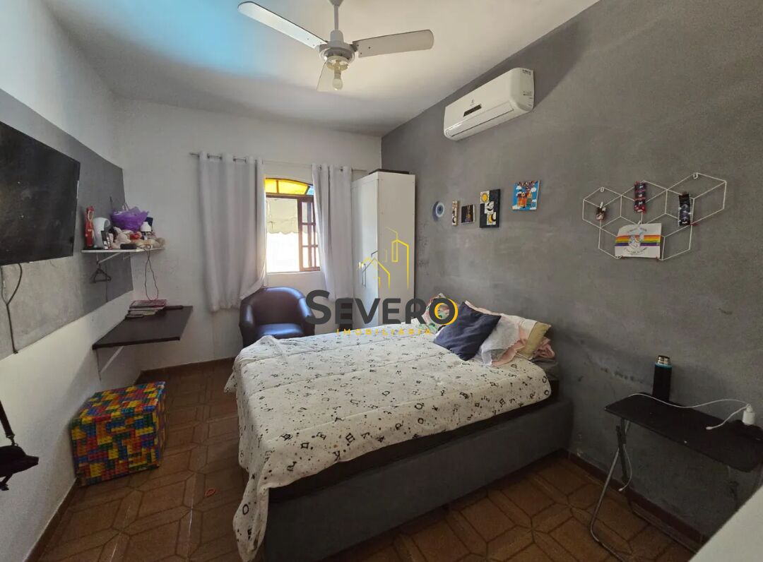 Casa à venda com 3 quartos, 300m² - Foto 9