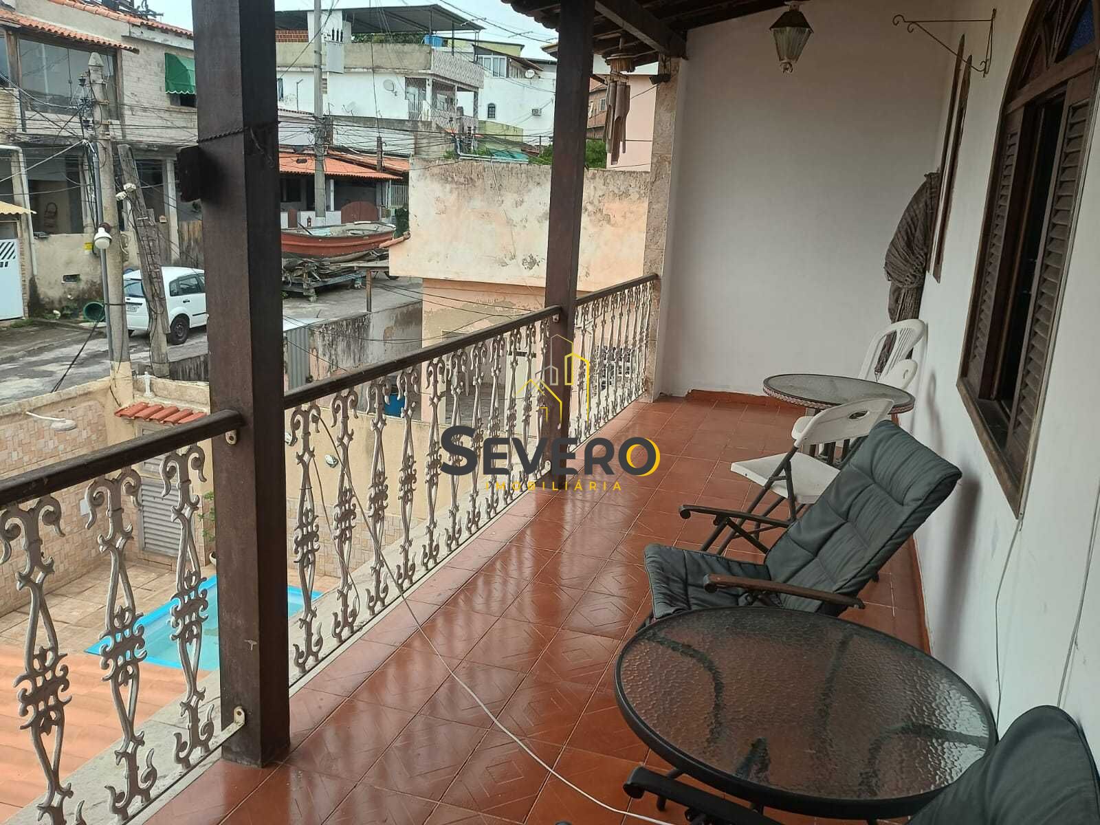 Casa à venda com 3 quartos, 300m² - Foto 3