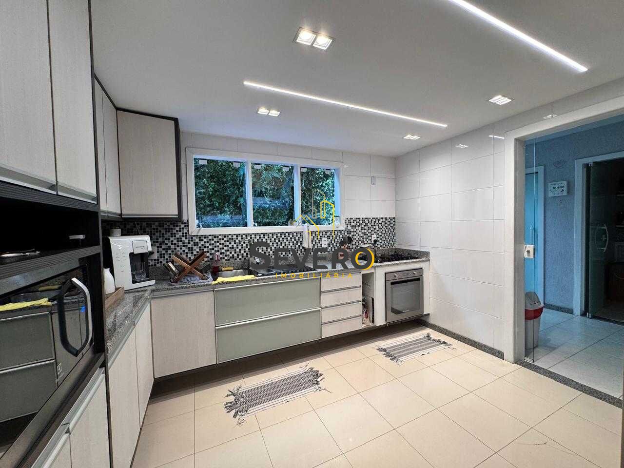 Casa, 3 quartos, 200 m² - Foto 10