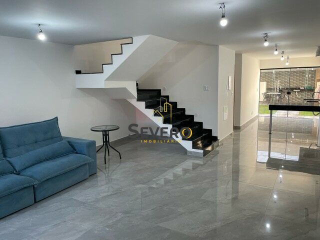 Casa à venda com 4 quartos, 194m² - Foto 3