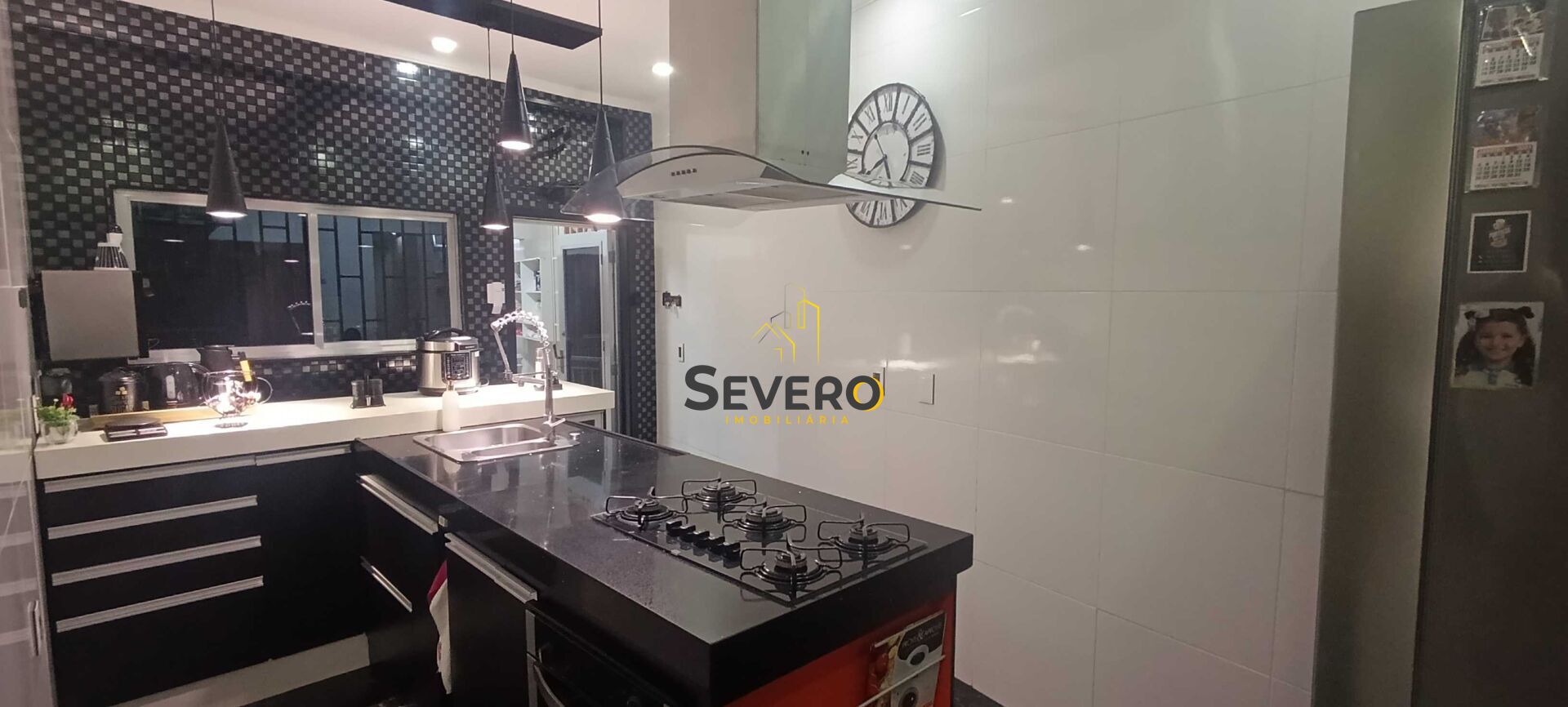 Casa à venda com 3 quartos, 200m² - Foto 8