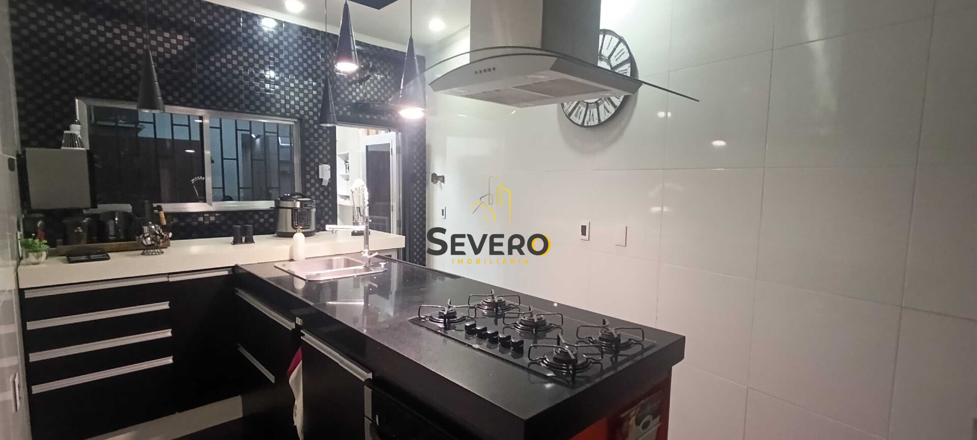 Casa à venda com 3 quartos, 200m² - Foto 10