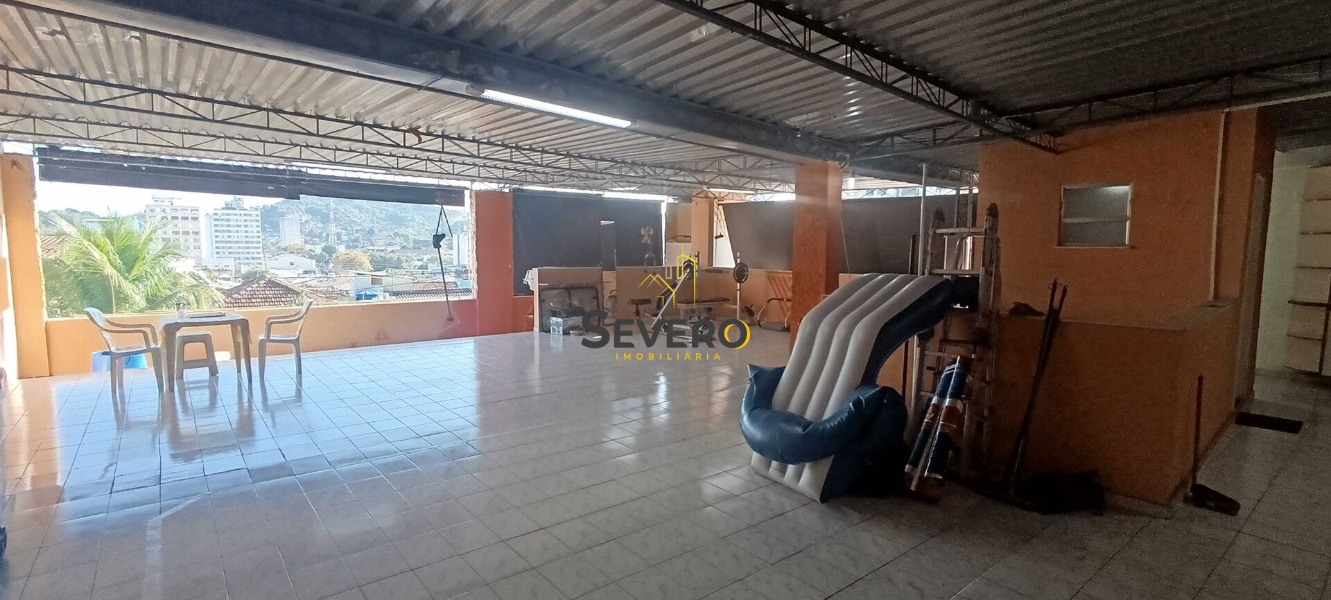 Casa à venda com 3 quartos, 200m² - Foto 46