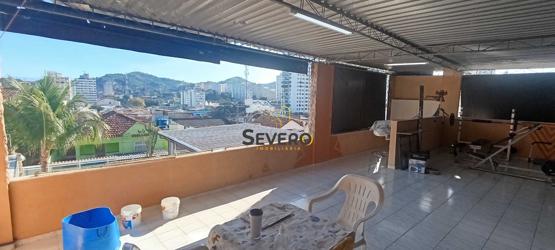 Casa à venda com 3 quartos, 200m² - Foto 45