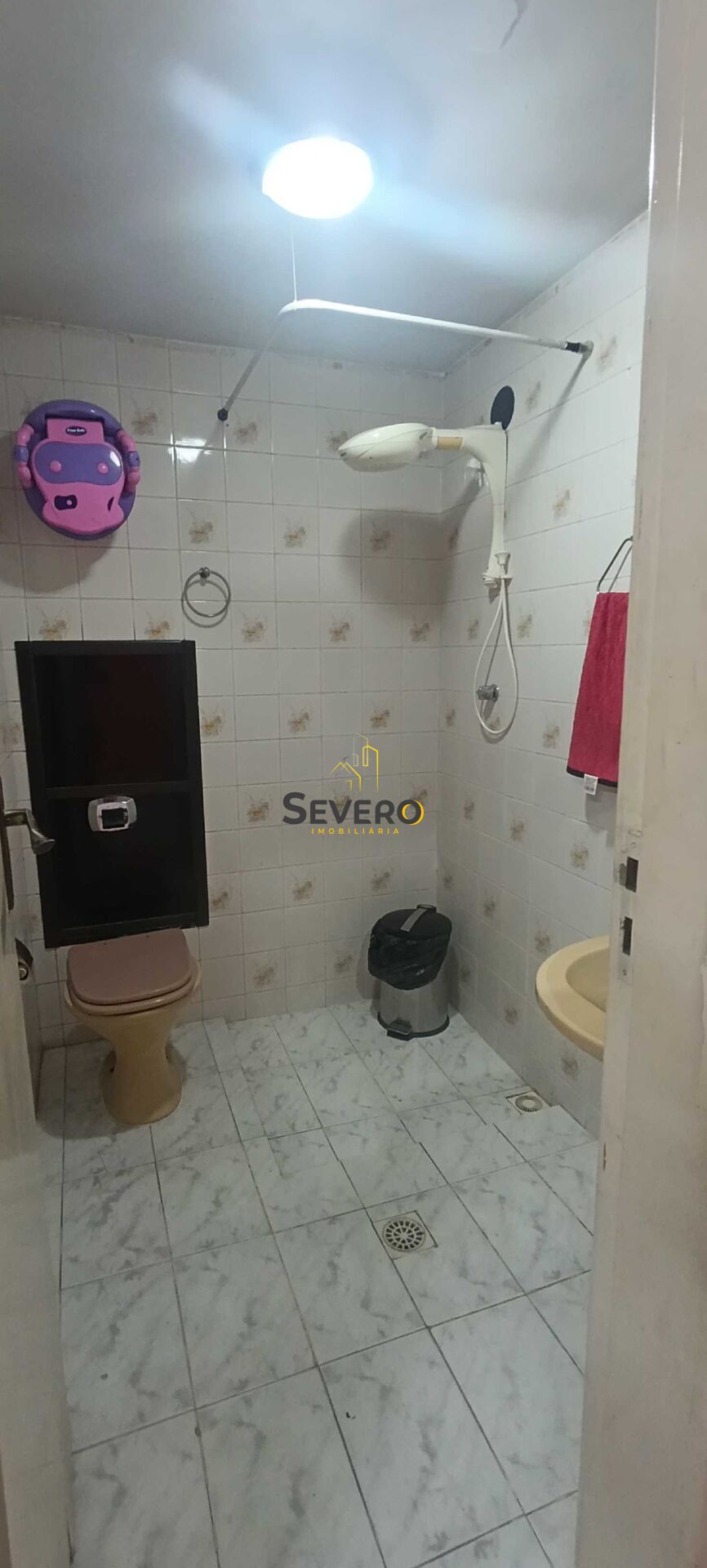Casa à venda com 3 quartos, 200m² - Foto 42
