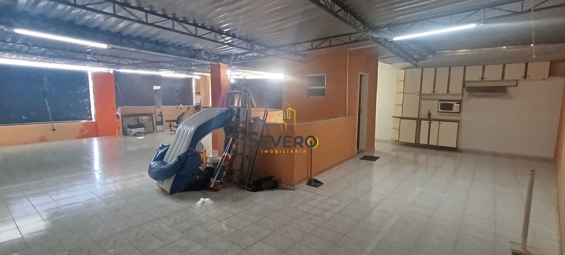 Casa à venda com 3 quartos, 200m² - Foto 40