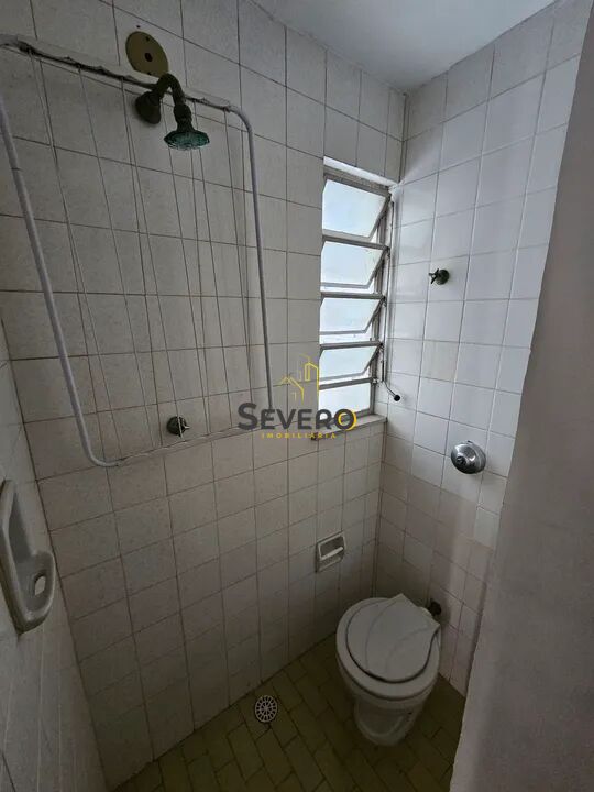 Apartamento à venda com 2 quartos, 70m² - Foto 11