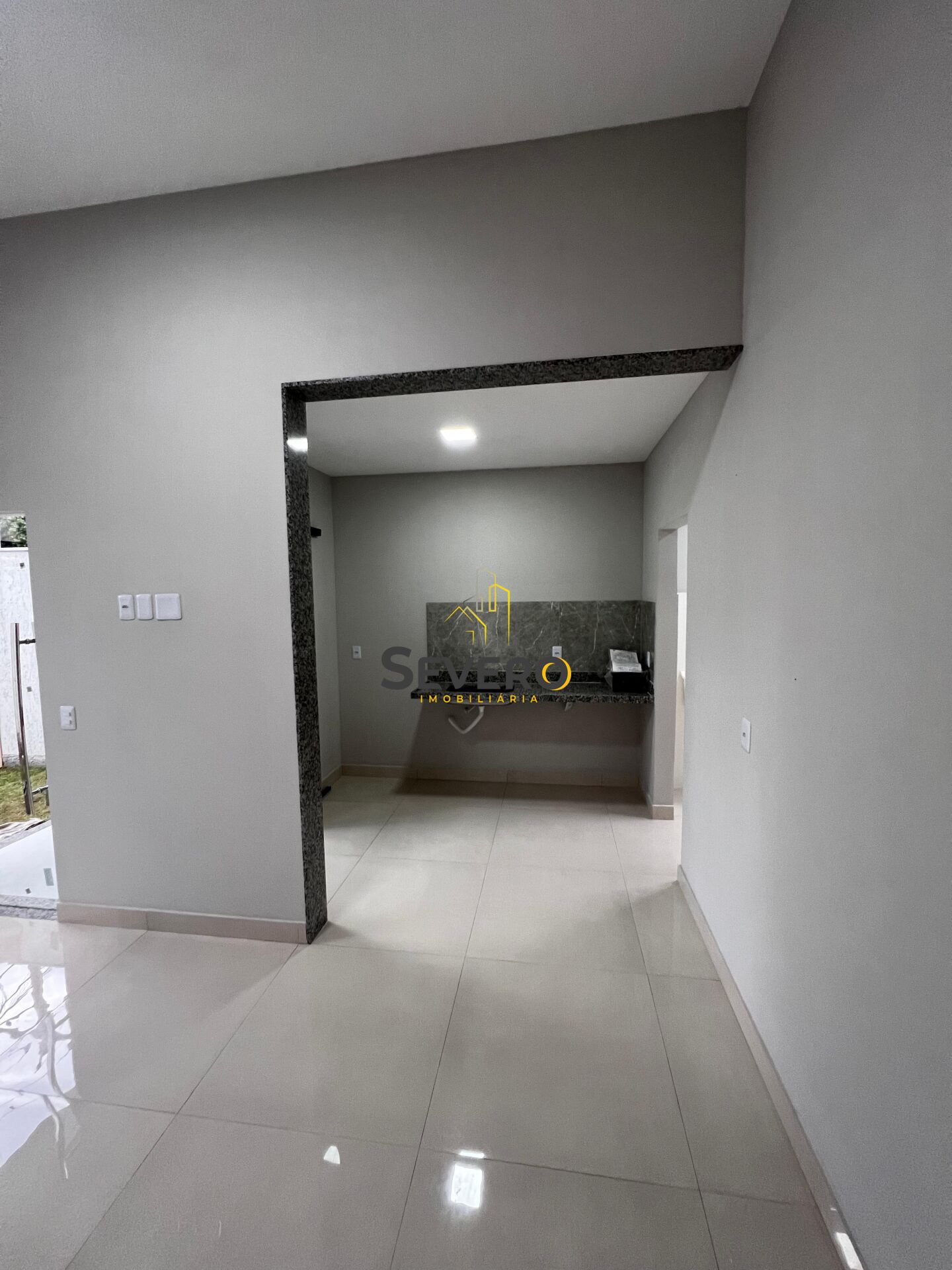 Casa à venda com 2 quartos, 90m² - Foto 4