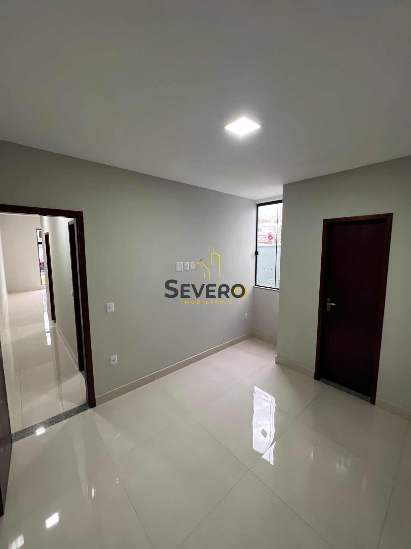 Casa à venda com 2 quartos, 90m² - Foto 6