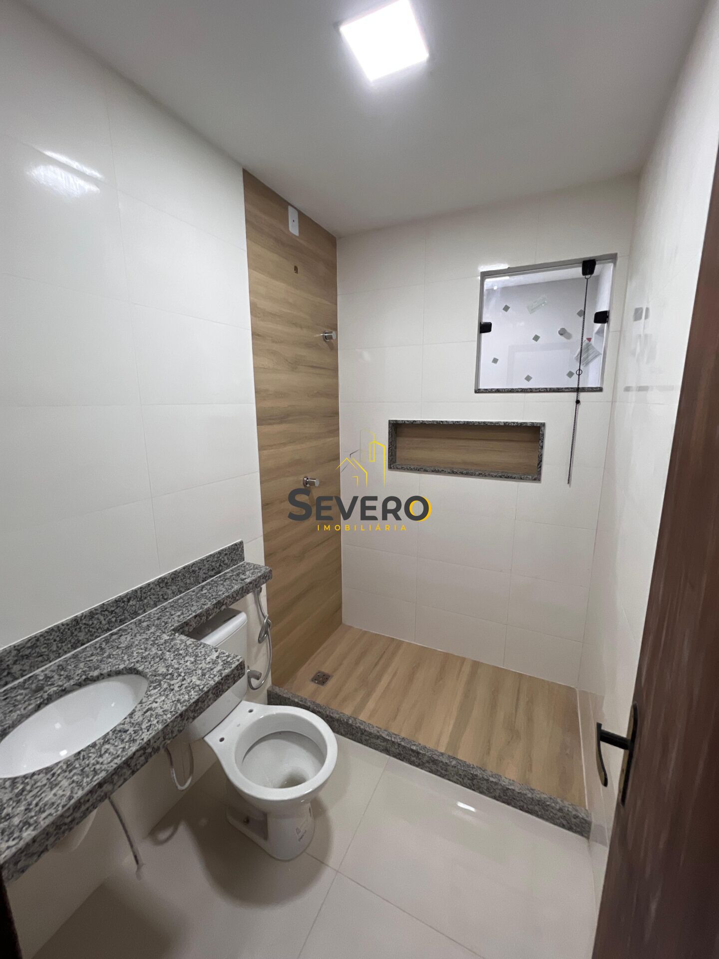 Casa à venda com 2 quartos, 90m² - Foto 8