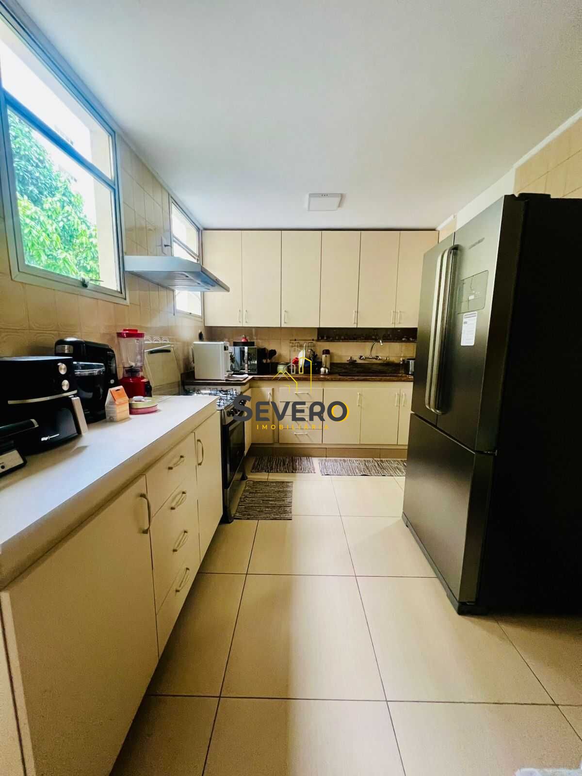 Apartamento à venda com 4 quartos, 160m² - Foto 17