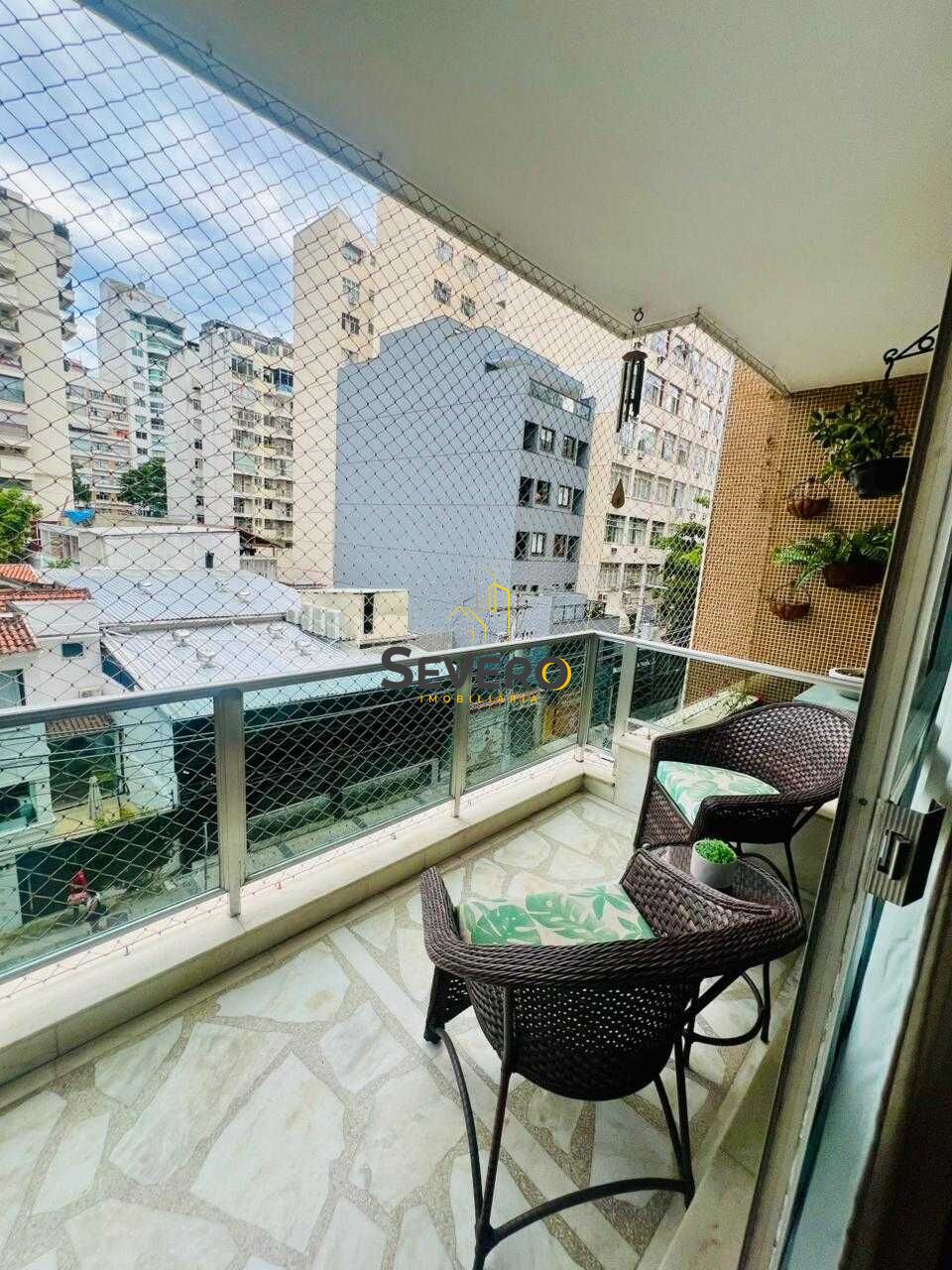 Apartamento à venda com 4 quartos, 160m² - Foto 3