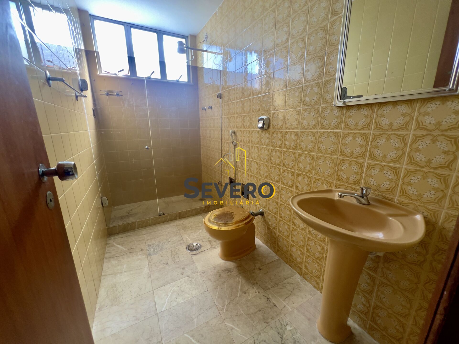 Apartamento à venda com 3 quartos, 140m² - Foto 10