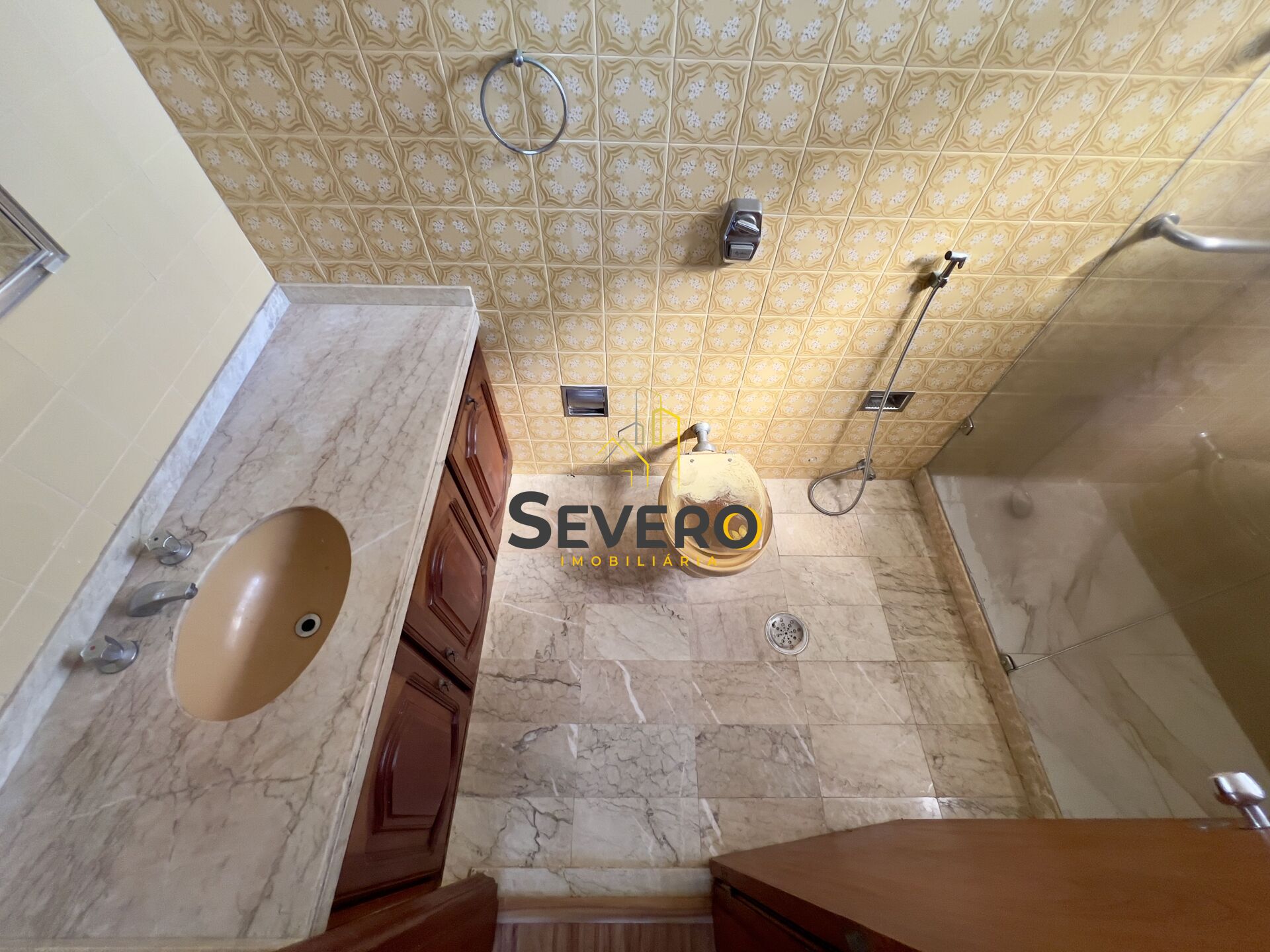 Apartamento à venda com 3 quartos, 140m² - Foto 8
