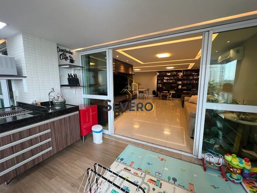 Apartamento à venda com 4 quartos, 220m² - Foto 7