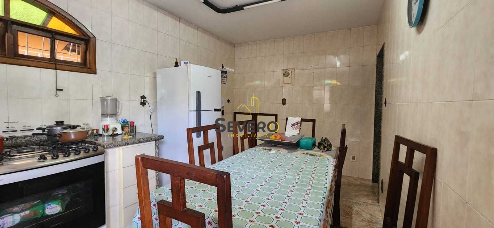 Casa à venda com 4 quartos, 250m² - Foto 13