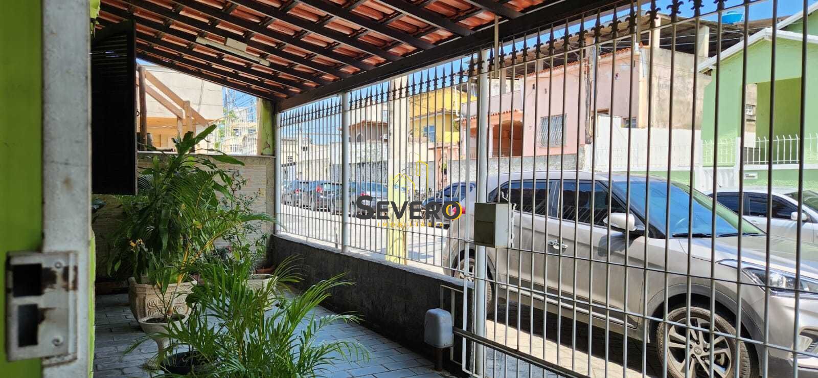 Casa à venda com 4 quartos, 250m² - Foto 29