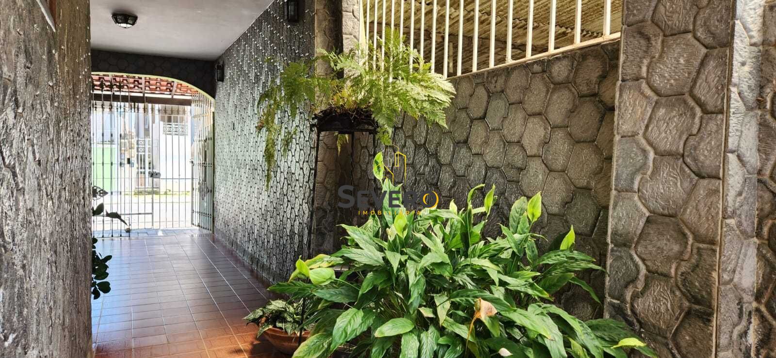 Casa à venda com 4 quartos, 250m² - Foto 6