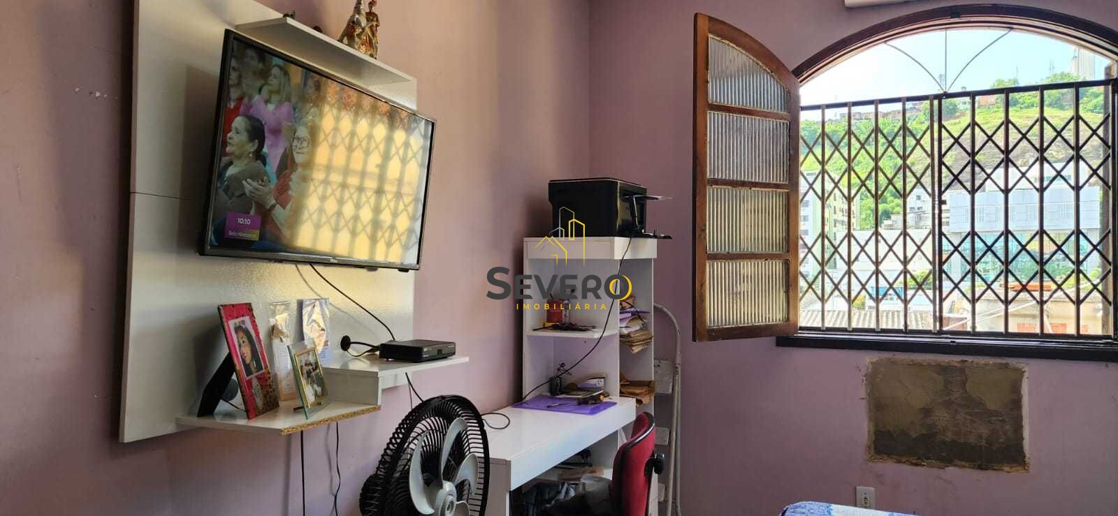 Casa à venda com 4 quartos, 250m² - Foto 25