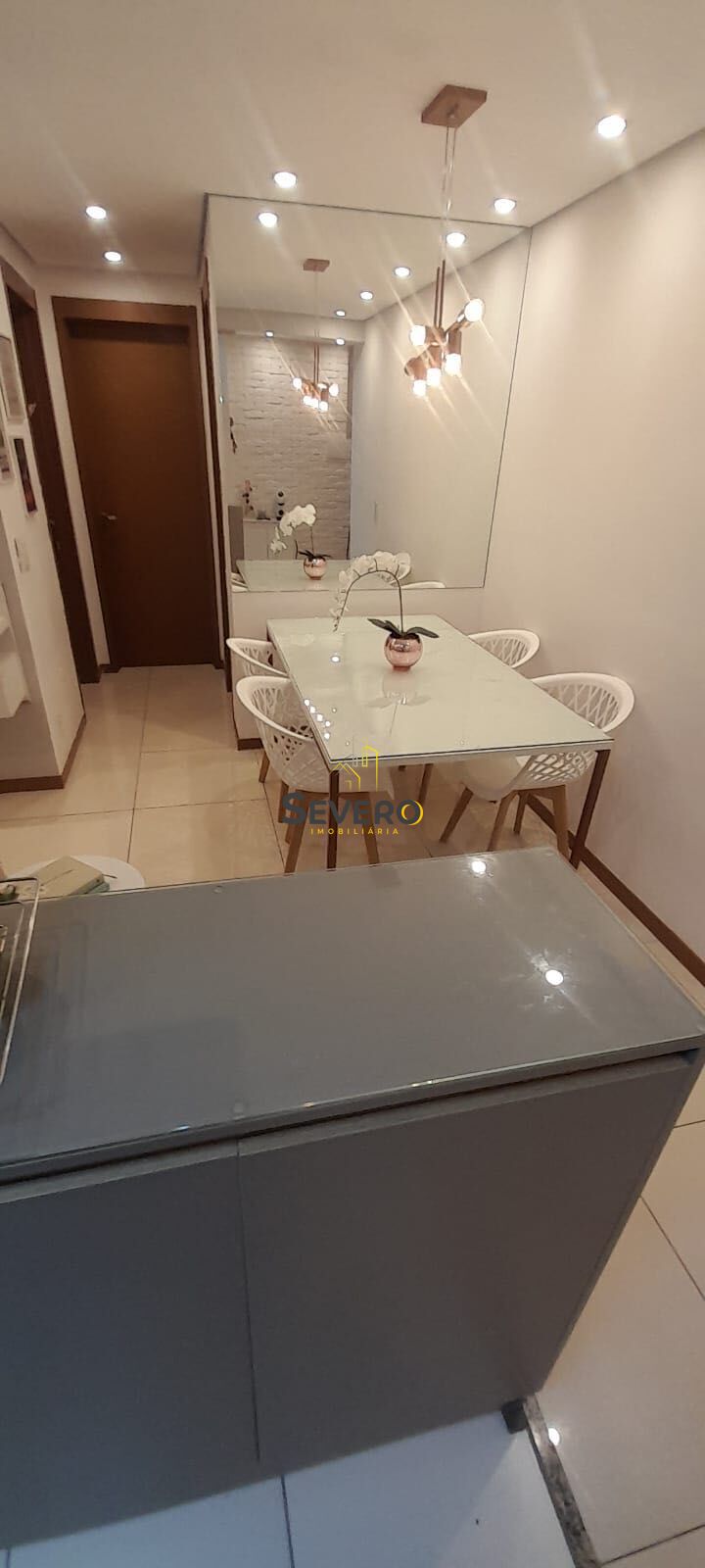 Apartamento à venda com 2 quartos, 60m² - Foto 4