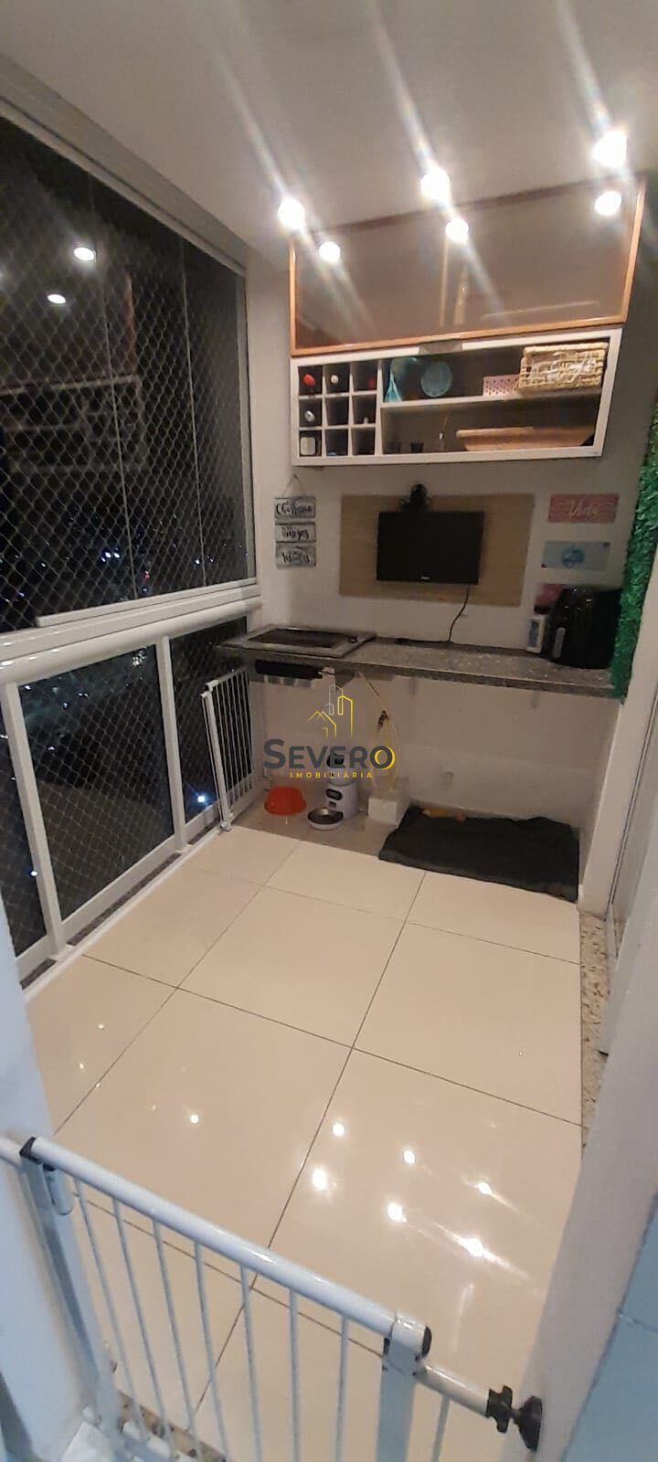 Apartamento à venda com 2 quartos, 60m² - Foto 1