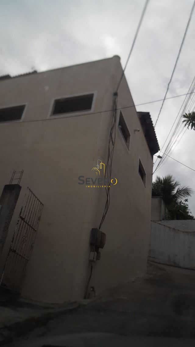 Casa à venda com 3 quartos, 195m² - Foto 11