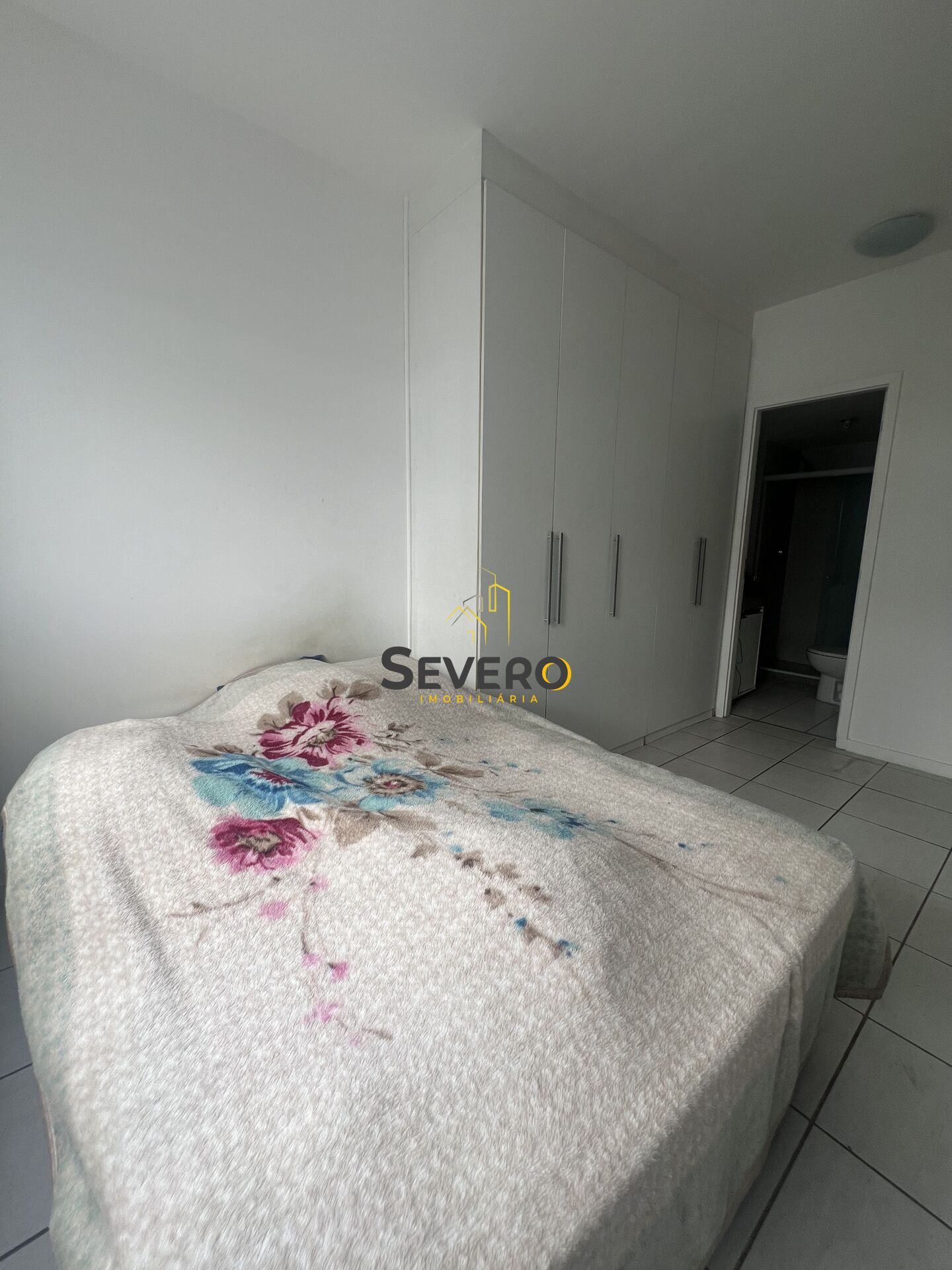 Apartamento à venda com 2 quartos, 97m² - Foto 9