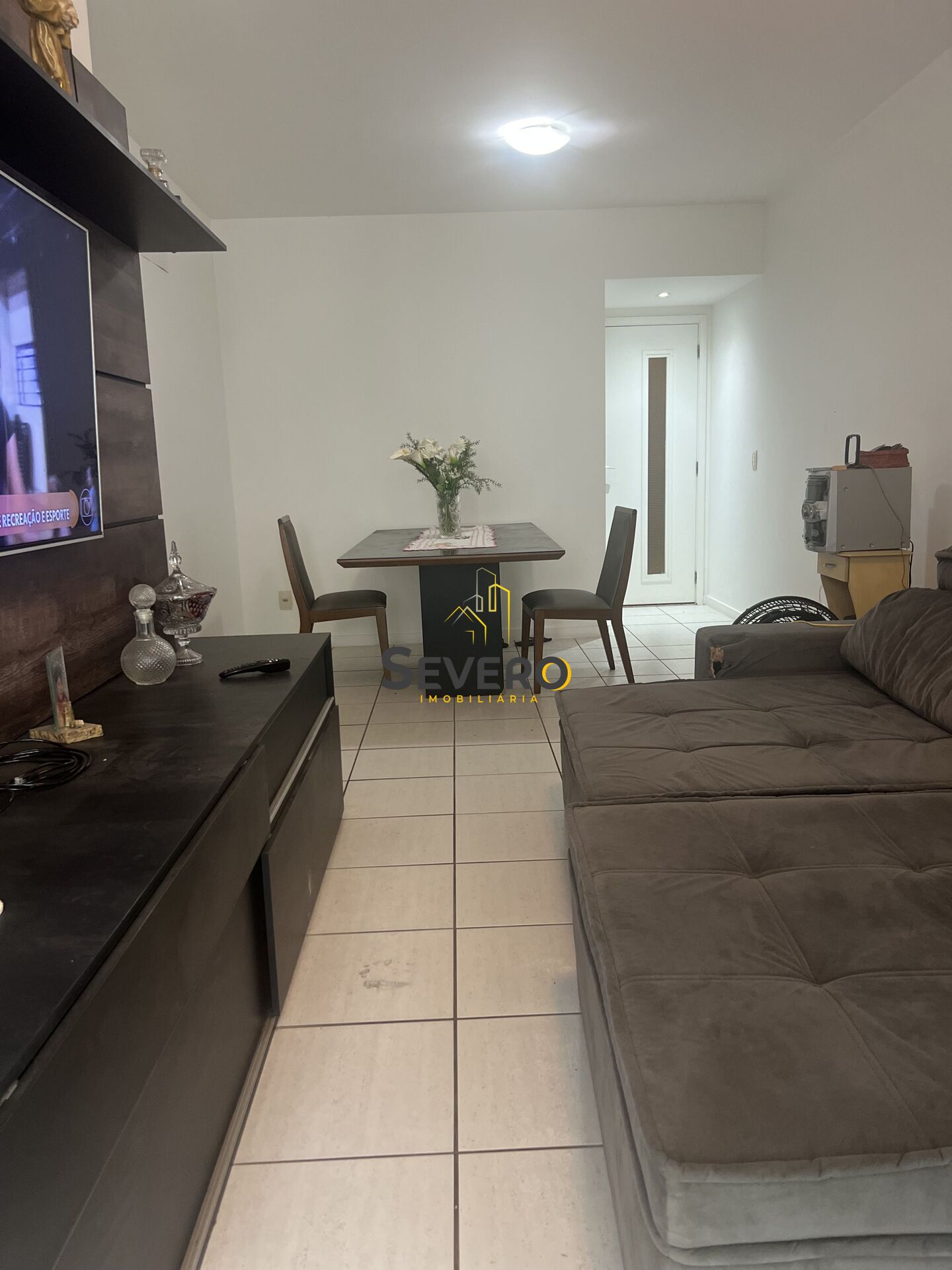 Apartamento à venda com 2 quartos, 97m² - Foto 3