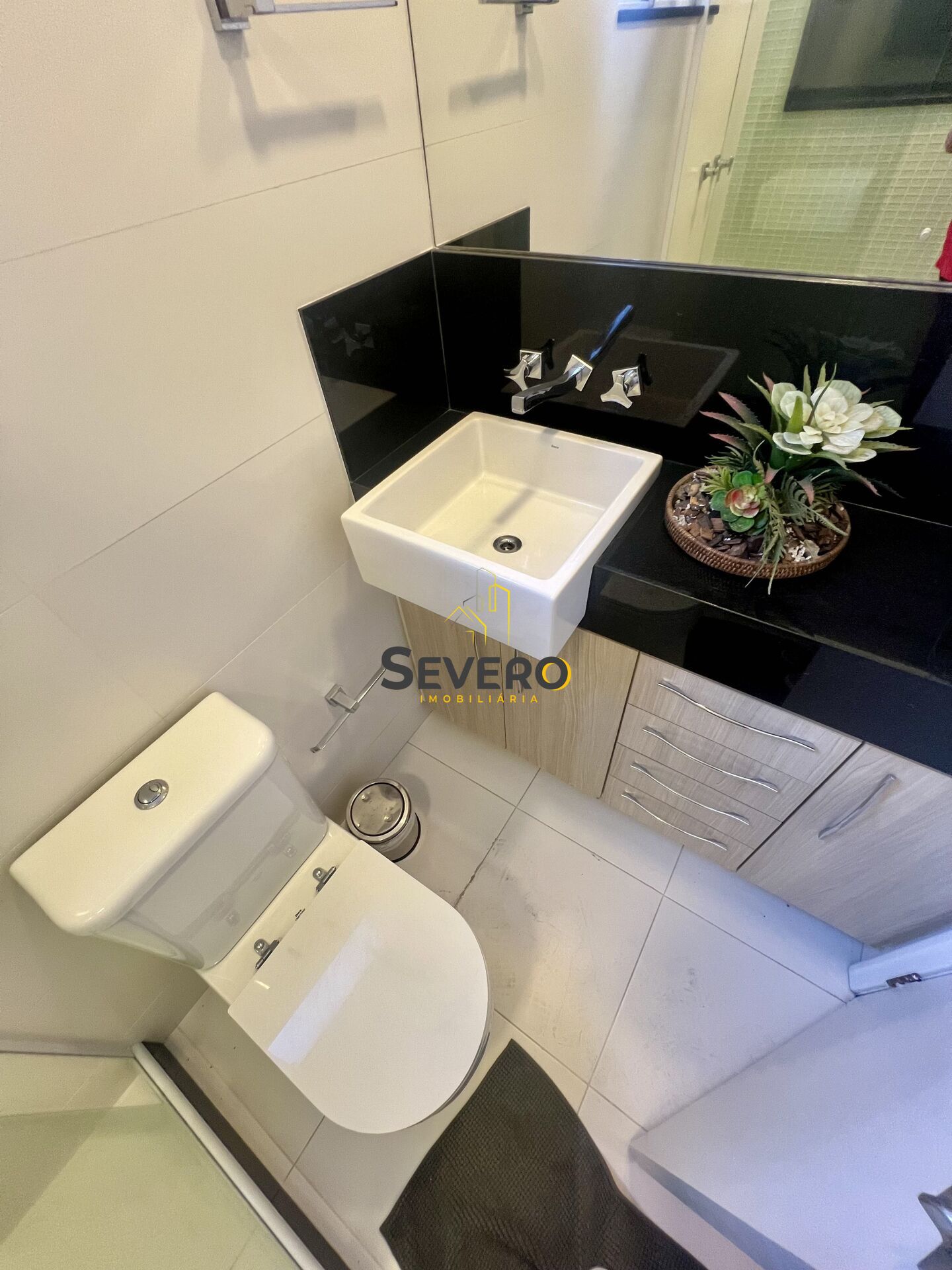 Apartamento à venda com 4 quartos, 220m² - Foto 17