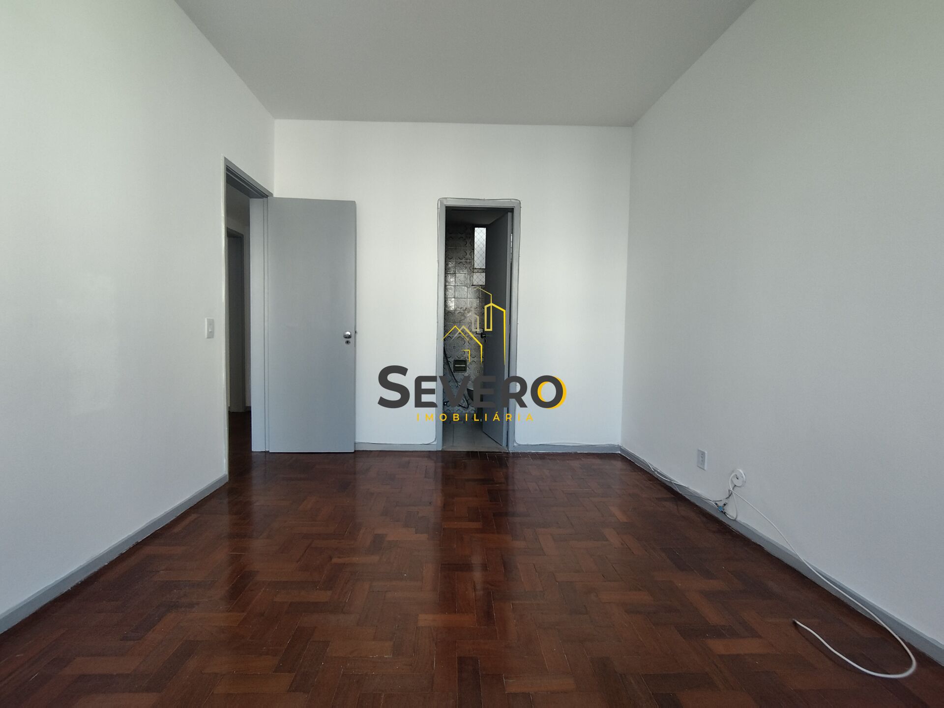 Apartamento à venda com 3 quartos, 130m² - Foto 11