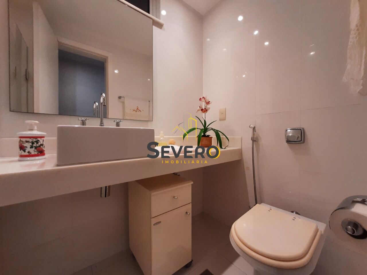 Apartamento à venda com 4 quartos, 160m² - Foto 18