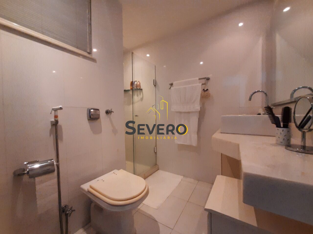 Apartamento à venda com 4 quartos, 160m² - Foto 11