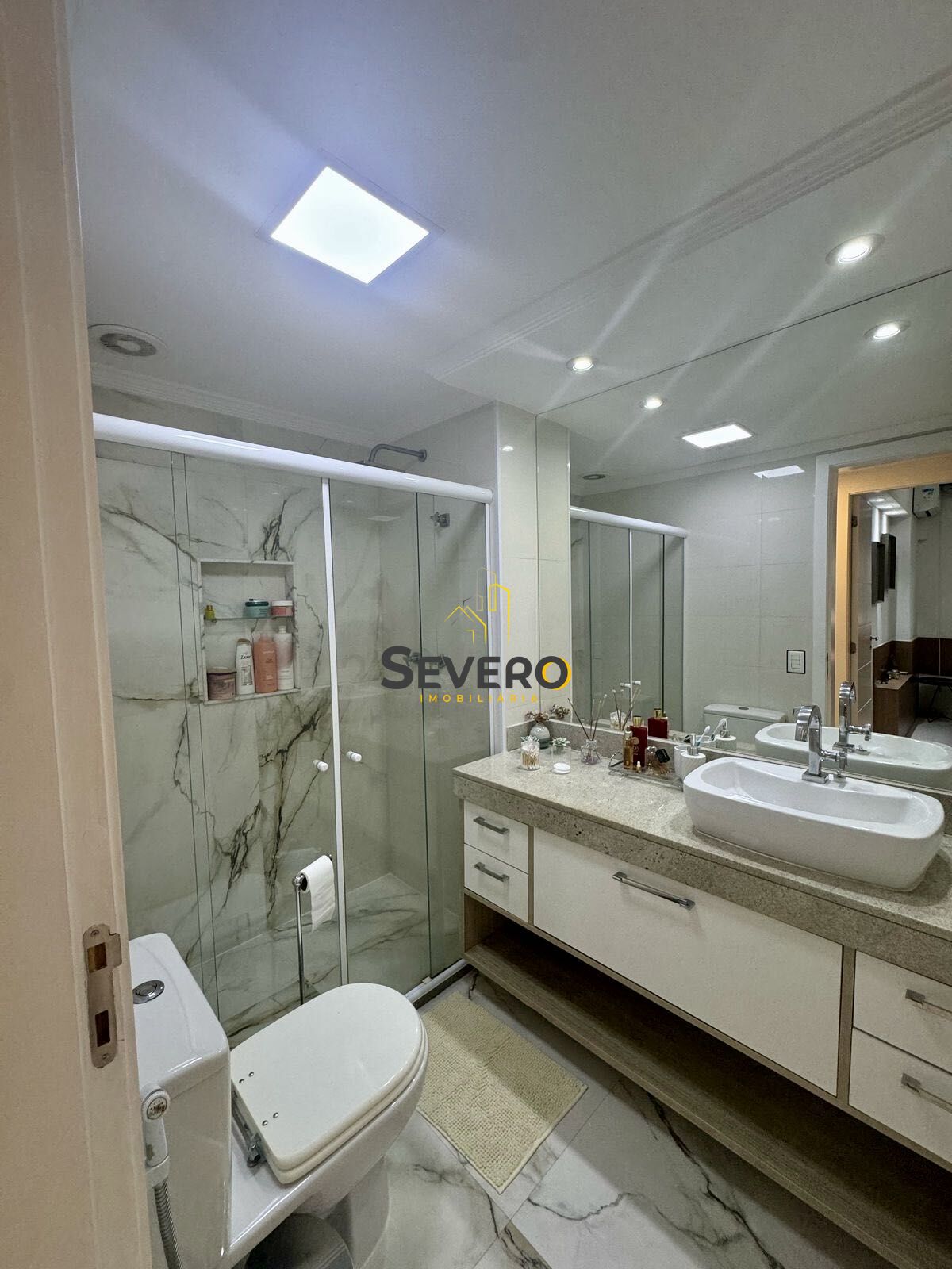 Apartamento à venda com 3 quartos, 137m² - Foto 13