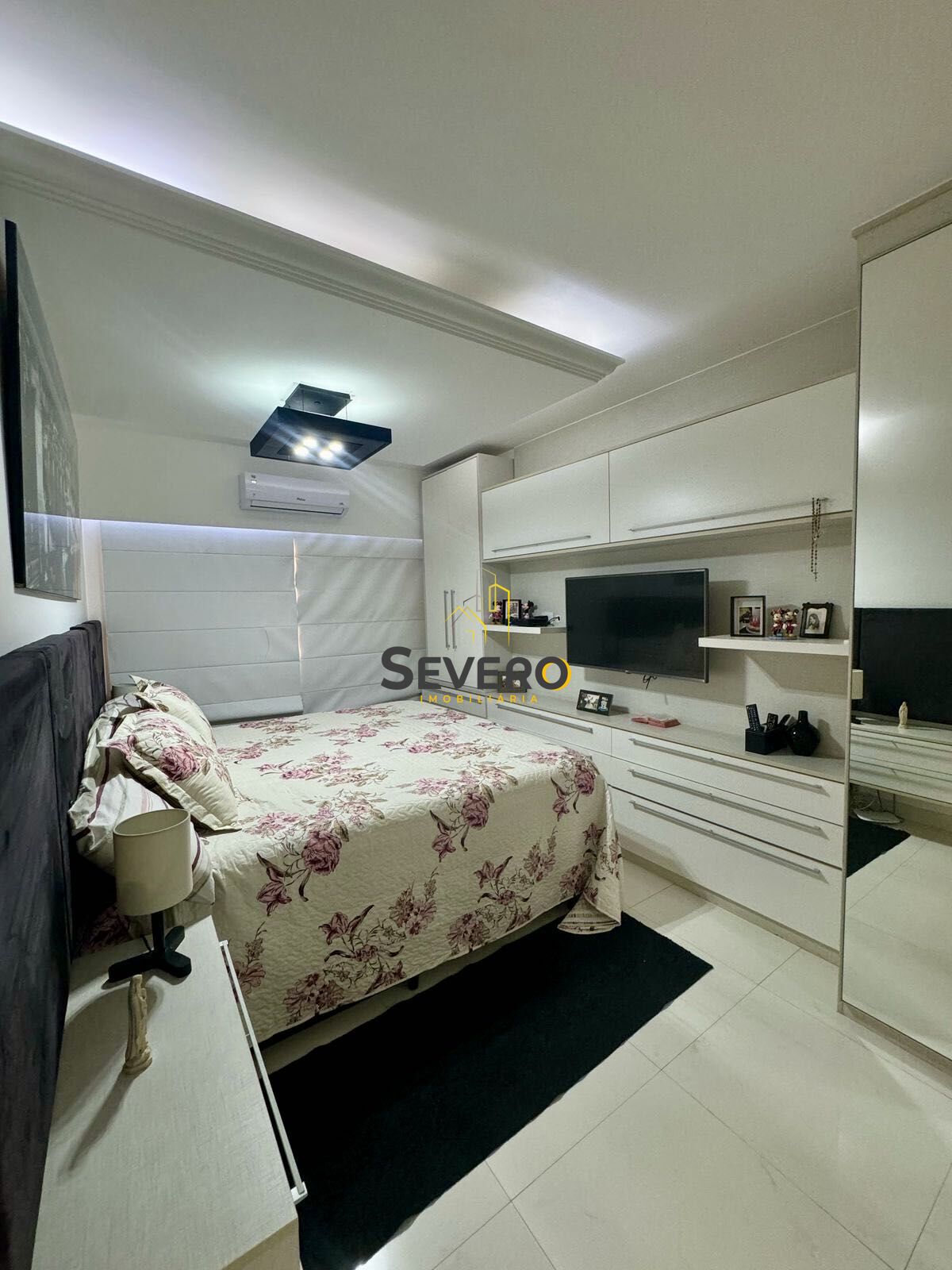 Apartamento à venda com 3 quartos, 137m² - Foto 11