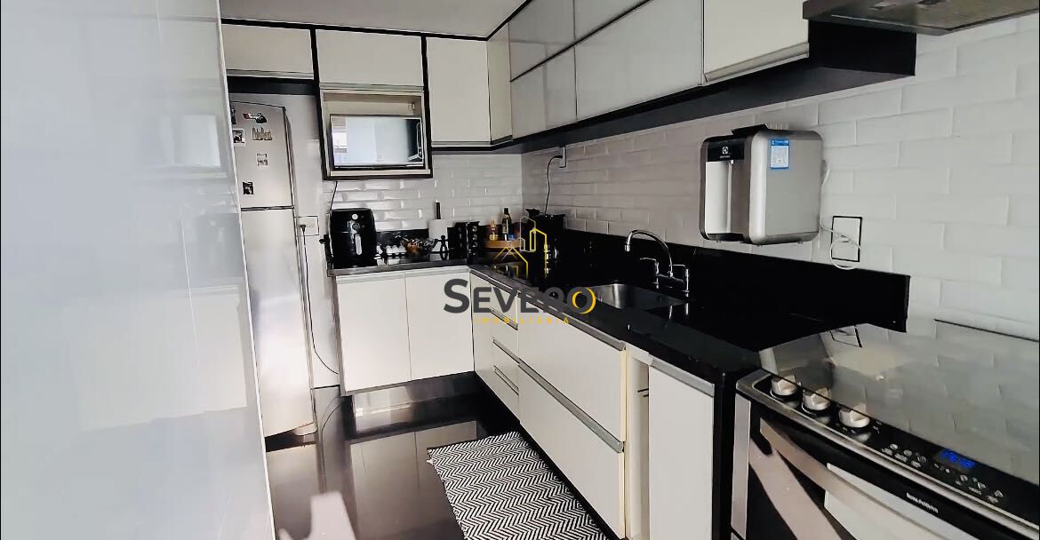 Apartamento à venda com 3 quartos, 137m² - Foto 18