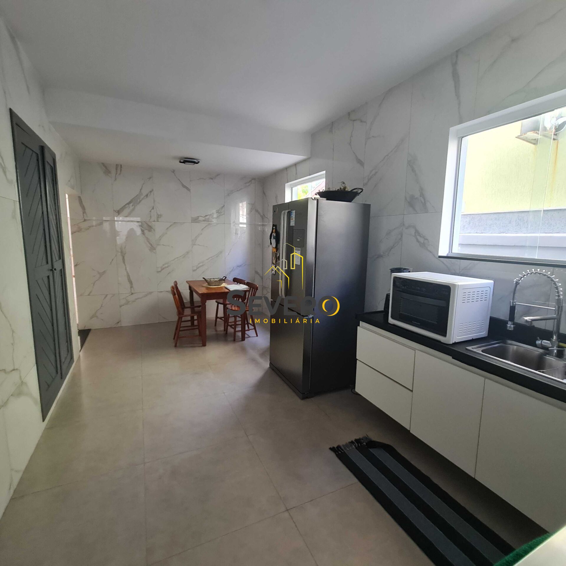 Casa à venda com 4 quartos, 275m² - Foto 16