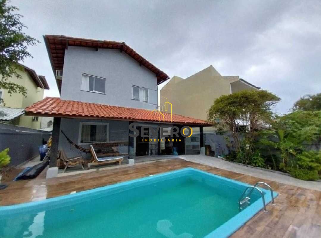 Casa à venda com 4 quartos, 275m² - Foto 2