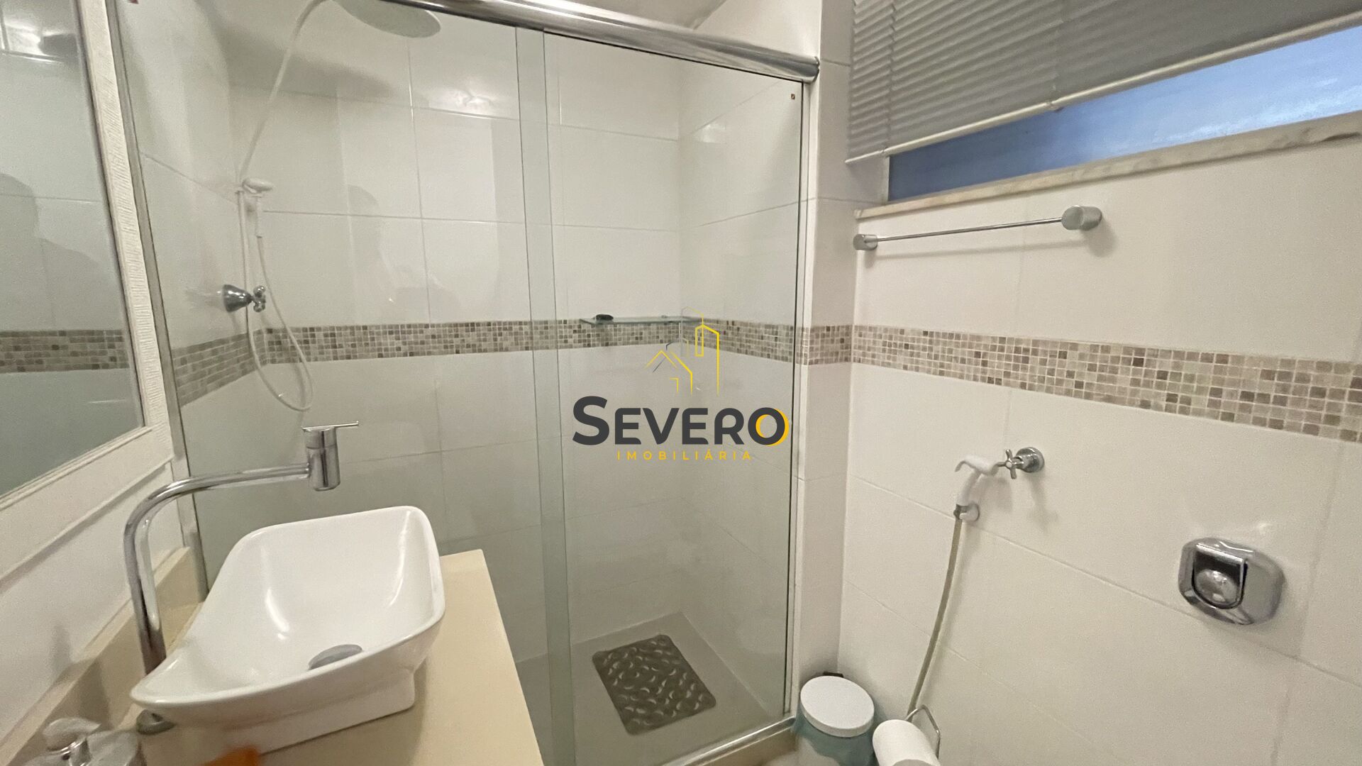 Apartamento à venda com 3 quartos, 123m² - Foto 17