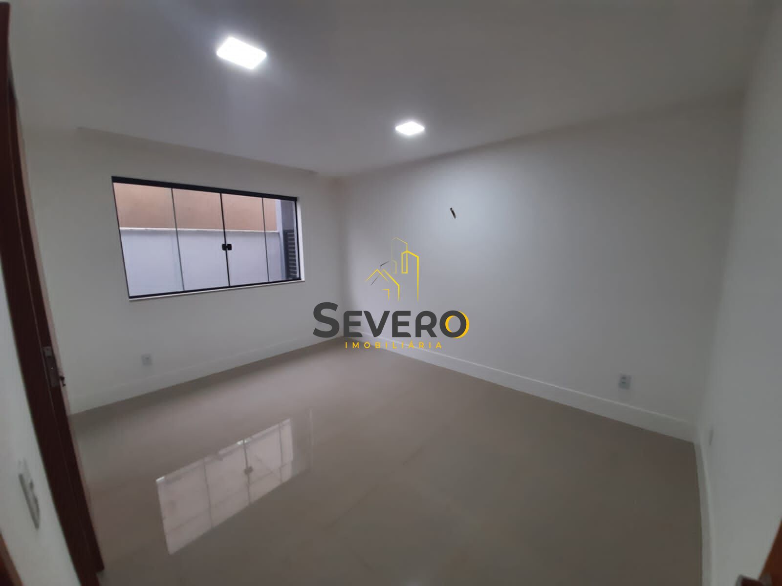 Casa à venda com 3 quartos, 370m² - Foto 9