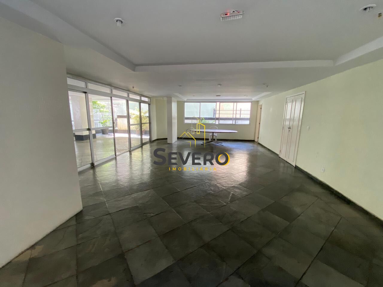 Apartamento à venda com 3 quartos, 161m² - Foto 28