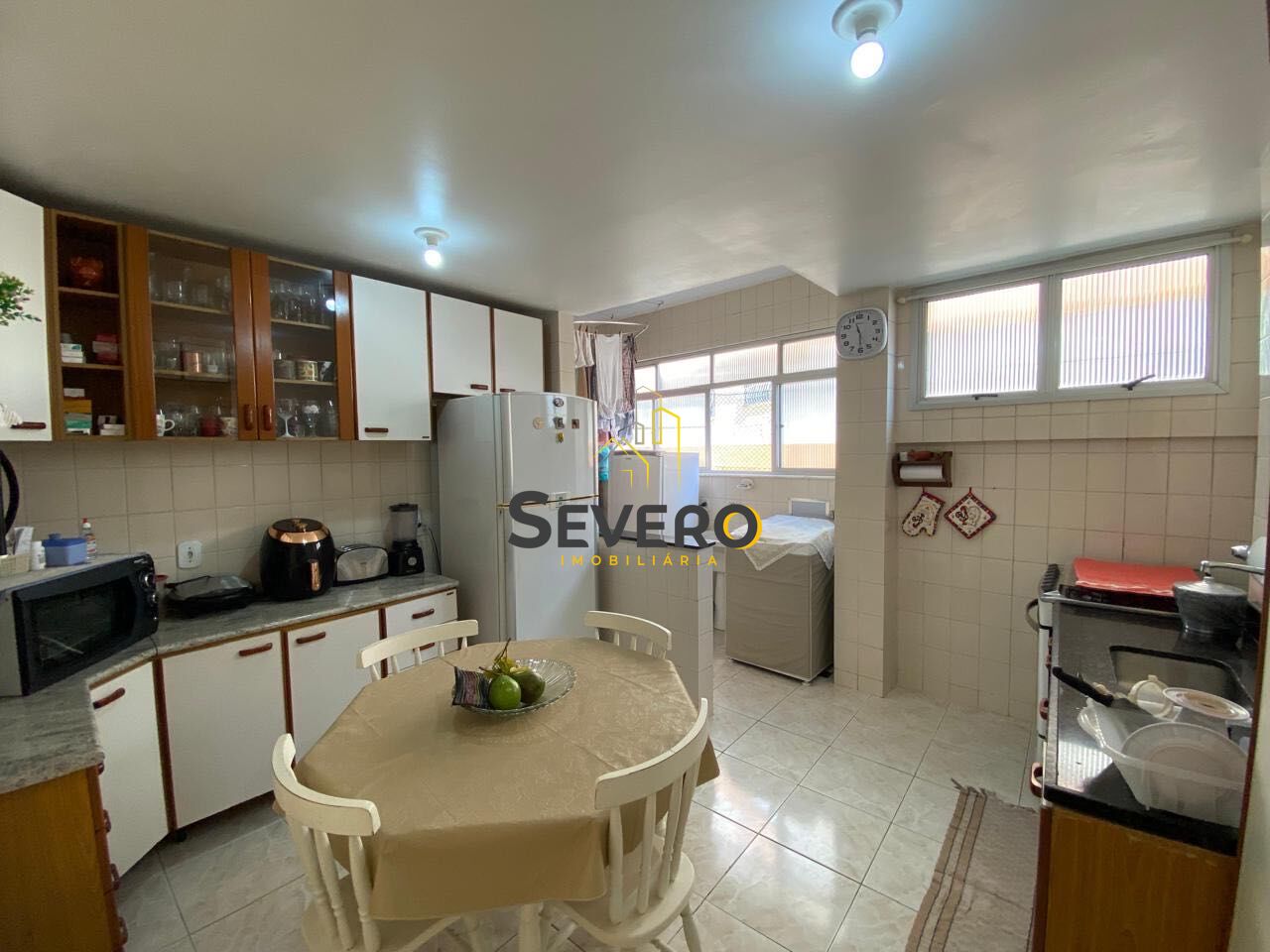 Apartamento à venda com 3 quartos, 161m² - Foto 6