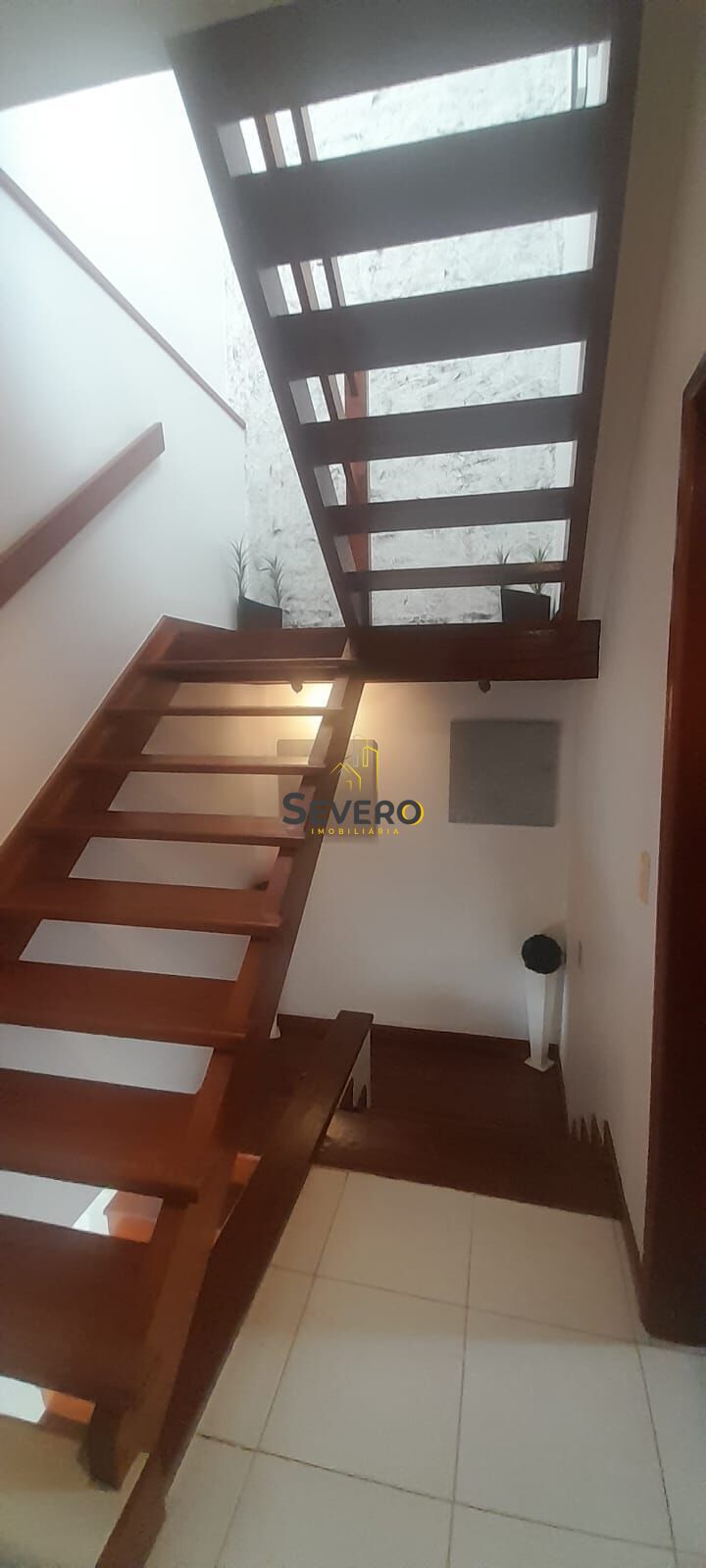 Cobertura à venda com 3 quartos, 250m² - Foto 14