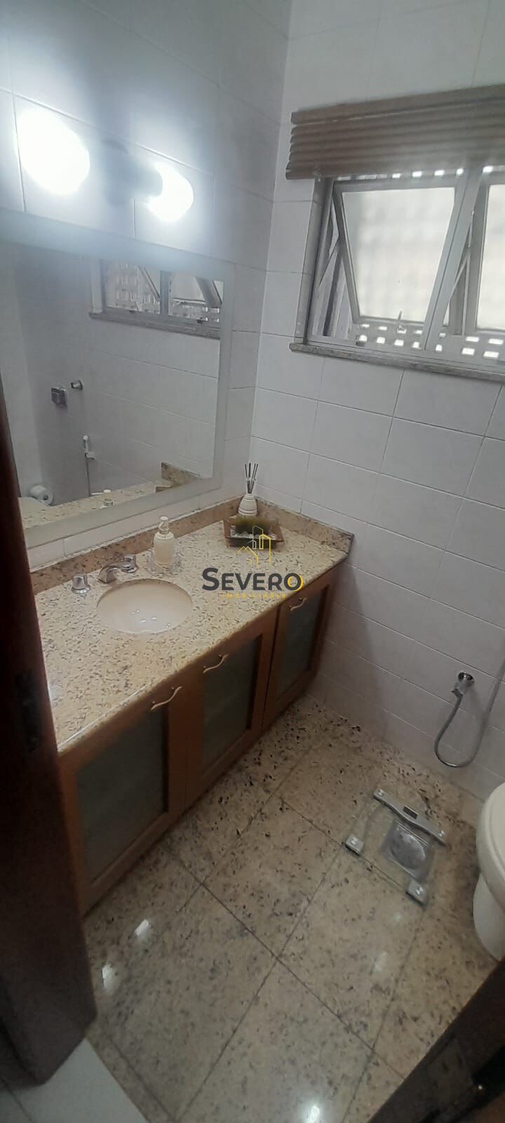 Cobertura à venda com 3 quartos, 250m² - Foto 9