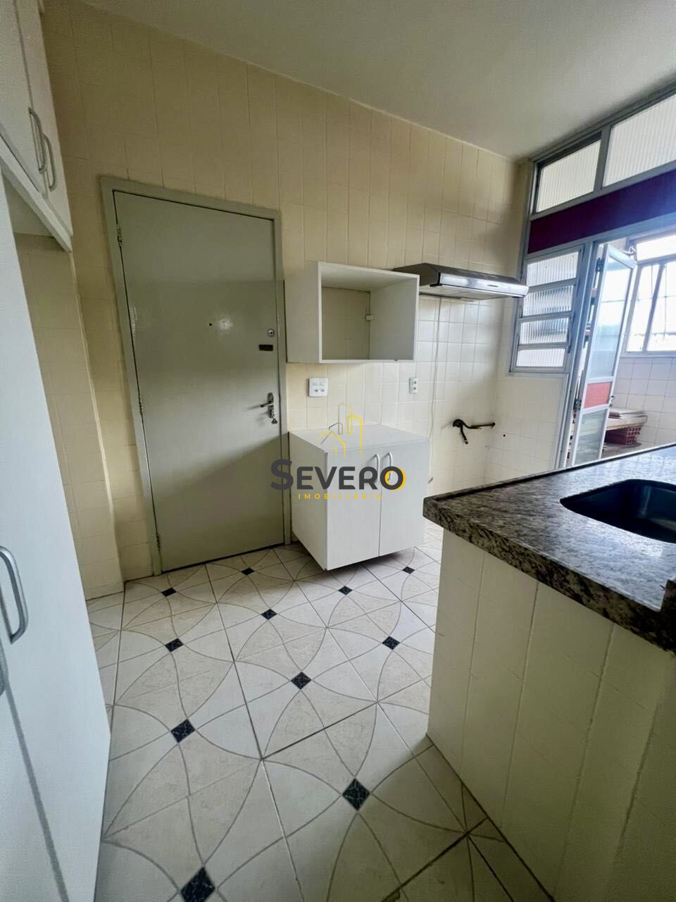 Apartamento à venda com 3 quartos, 140m² - Foto 7