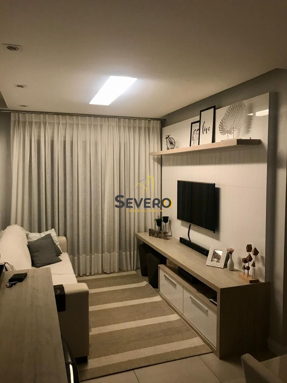 Apartamento à venda com 2 quartos, 79m² - Foto 1