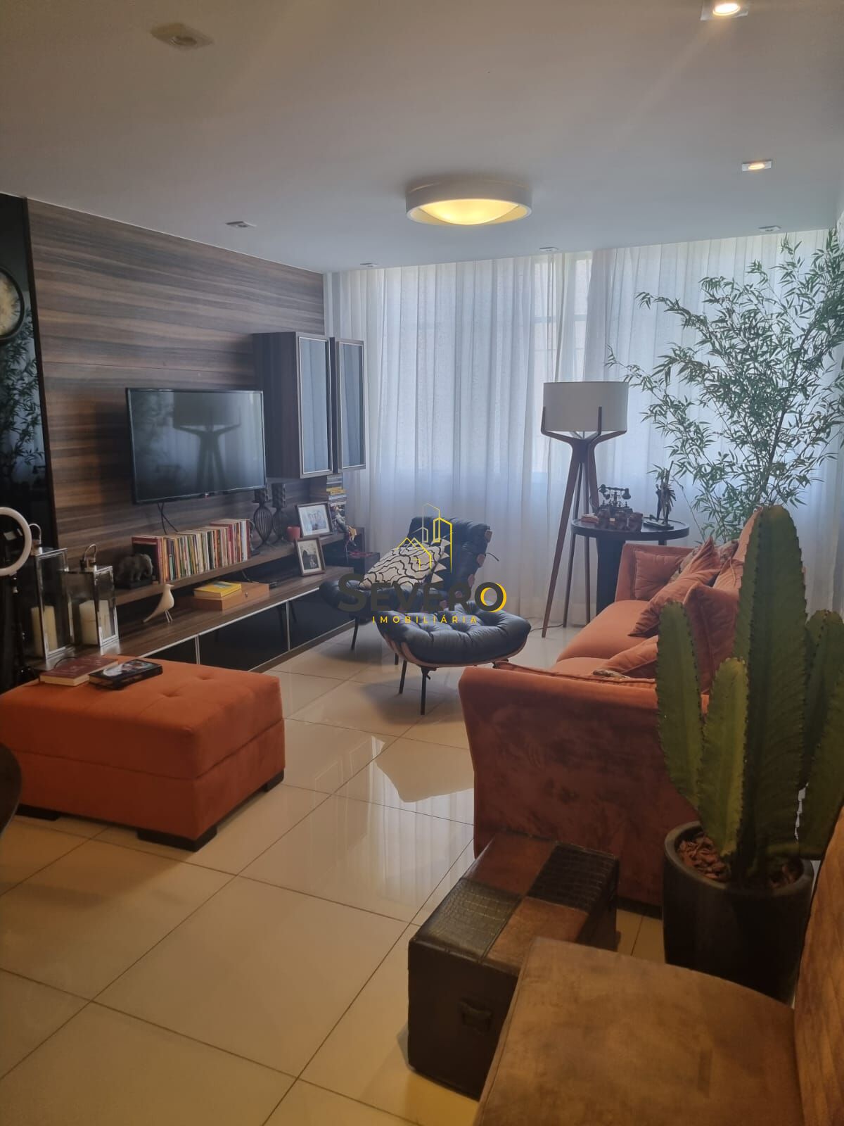 Apartamento à venda com 3 quartos, 105m² - Foto 3