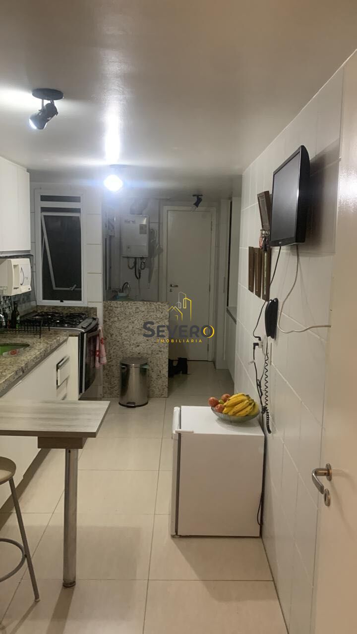 Apartamento à venda com 2 quartos, 90m² - Foto 3