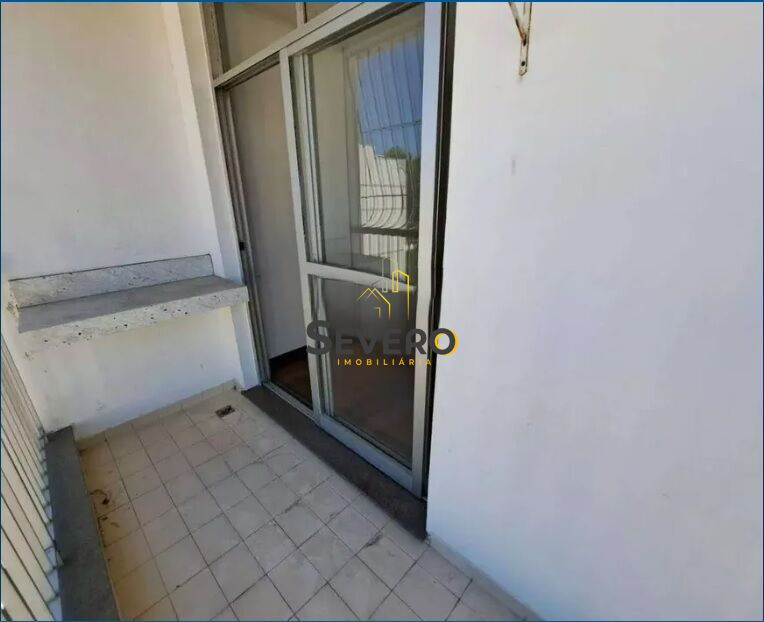 Apartamento à venda com 4 quartos, 145m² - Foto 3