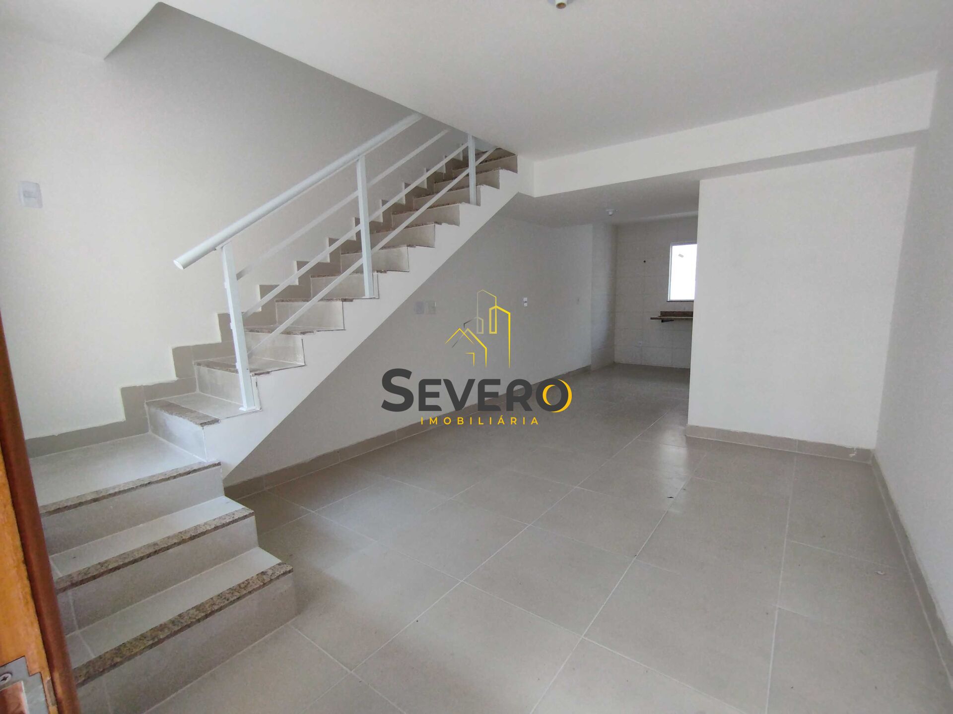 Casa à venda com 2 quartos, 80m² - Foto 11