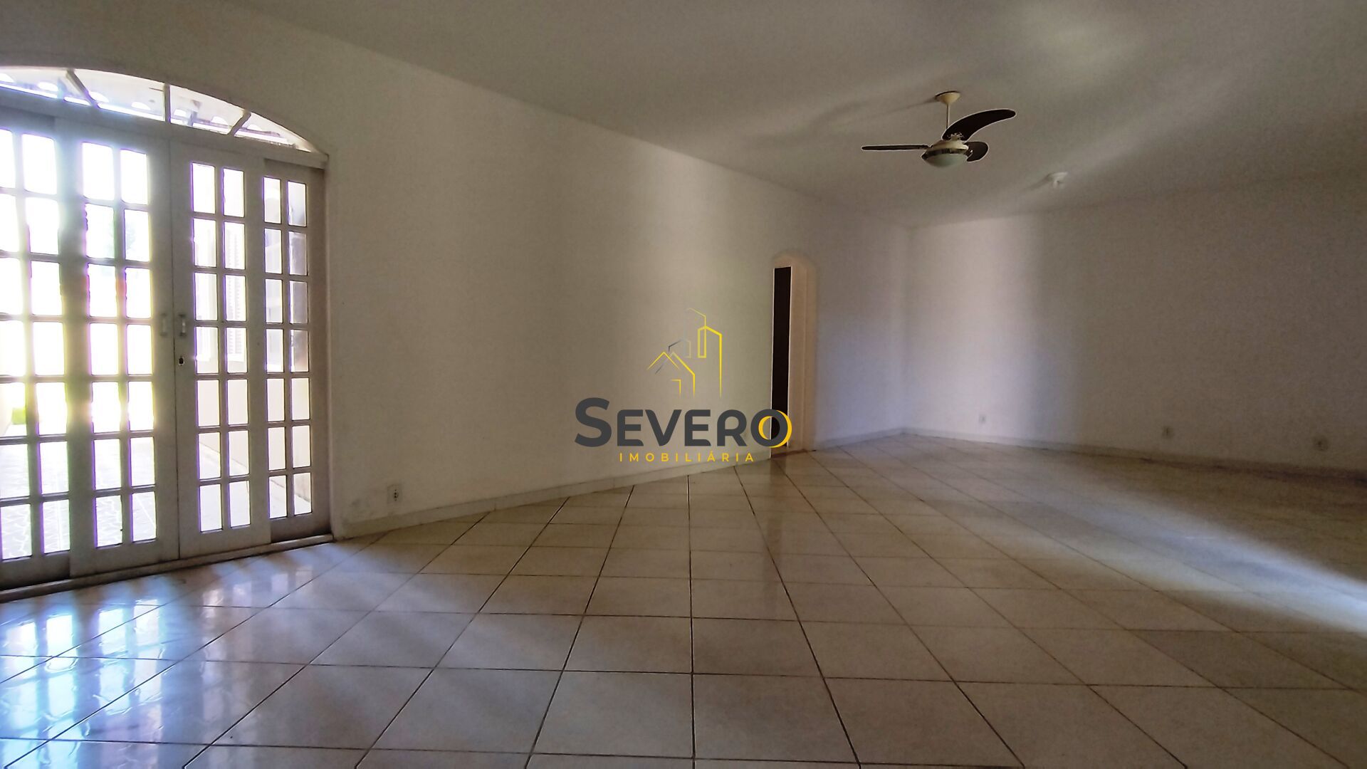 Casa, 3 quartos, 330 m² - Foto 4